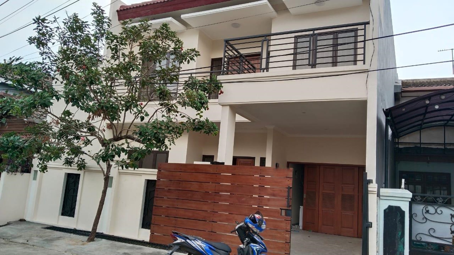 Rumah Cantik Siap Huni dengan Hunian Nyaman dan Strategis @Benda Baru, Pamulang