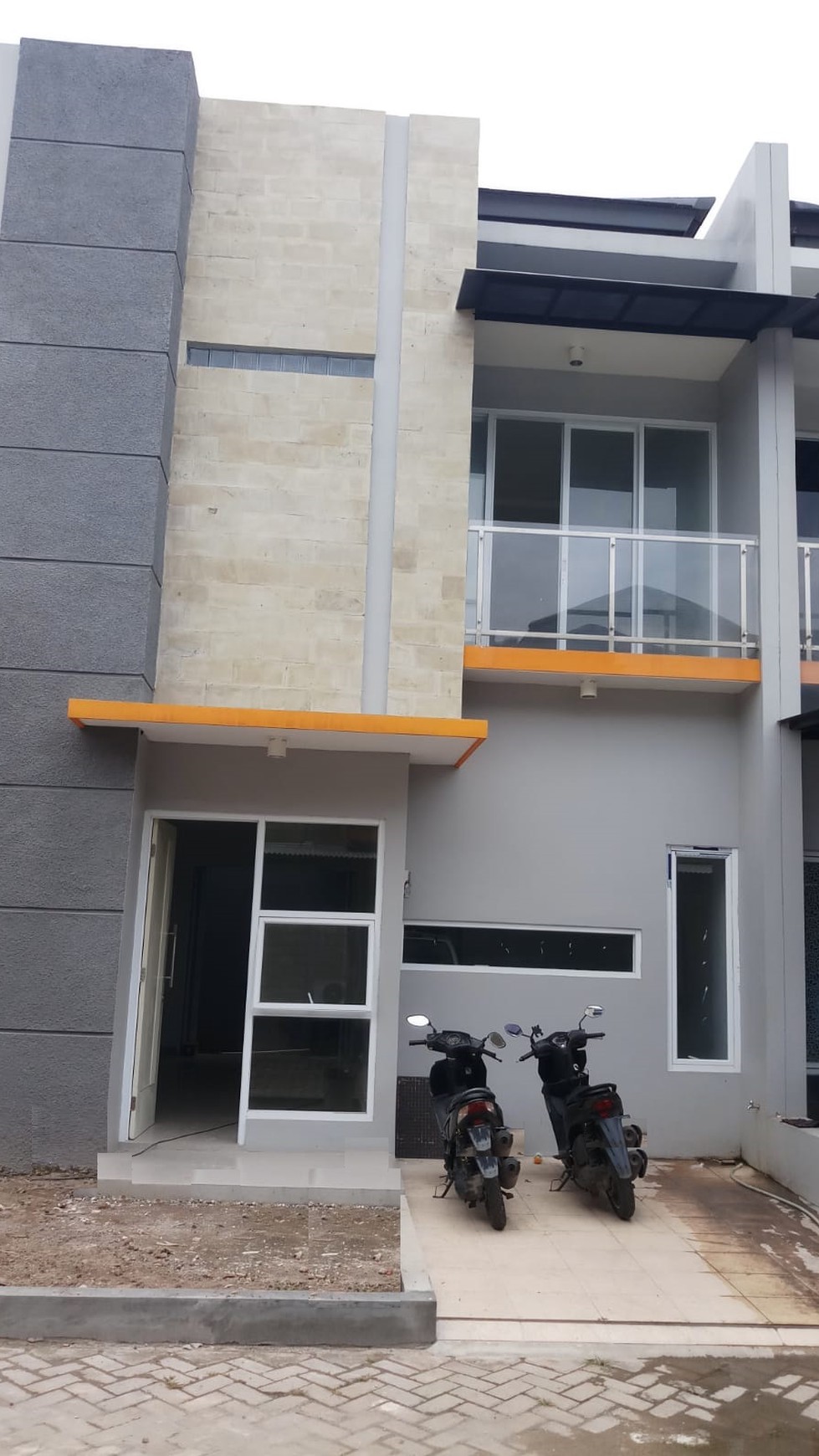 Rumah Brand New, Modern Minimalis di Bintaro