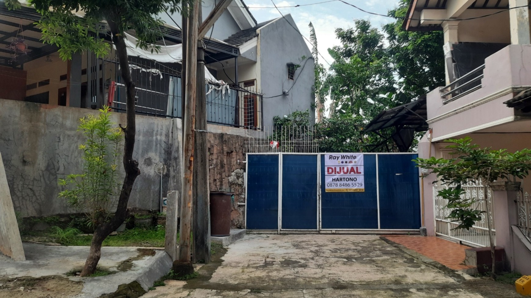 Rumah Dijual di Bekasi Timur Pondok Hijau Permai - Rumah Luas harga Menarik.