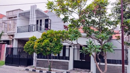 Rumah di Medokan Asri Barat Surabaya Timur, 1.5 Lantai, Minimalis, Siap Huni !!! - RI -