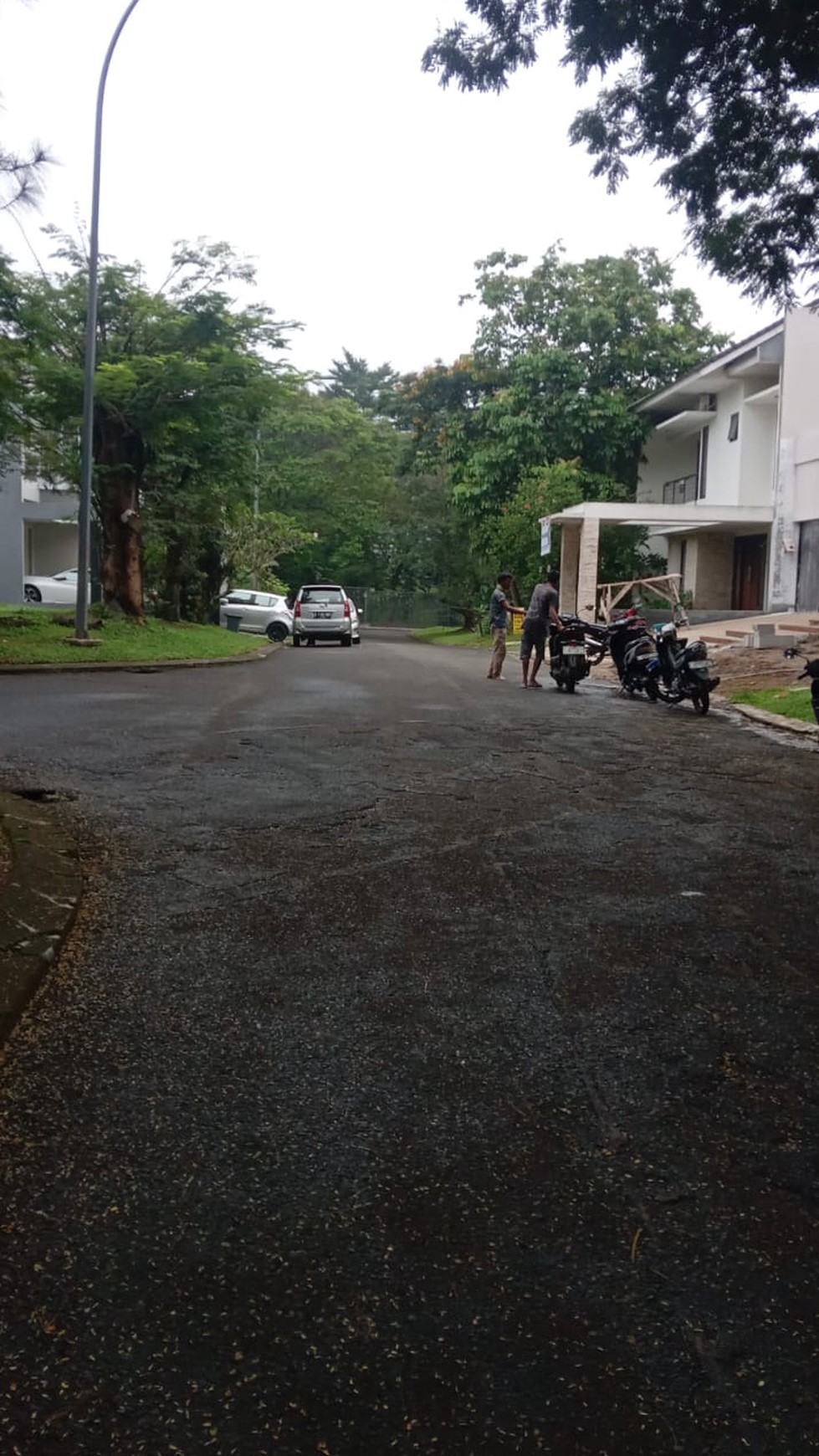 Kavling badan di The Green