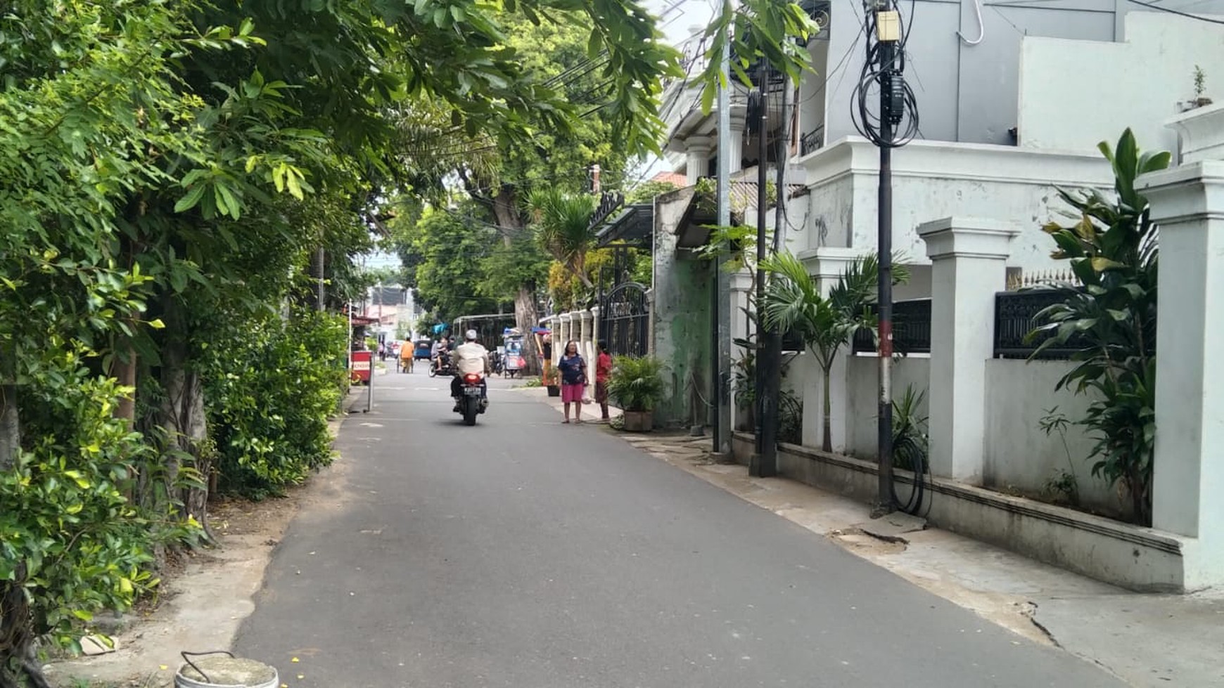  RUANG UNTUK KANTOR ATAUPUN GUDANG BERSIH DI AREA TEBET YANG DISEWAKAN