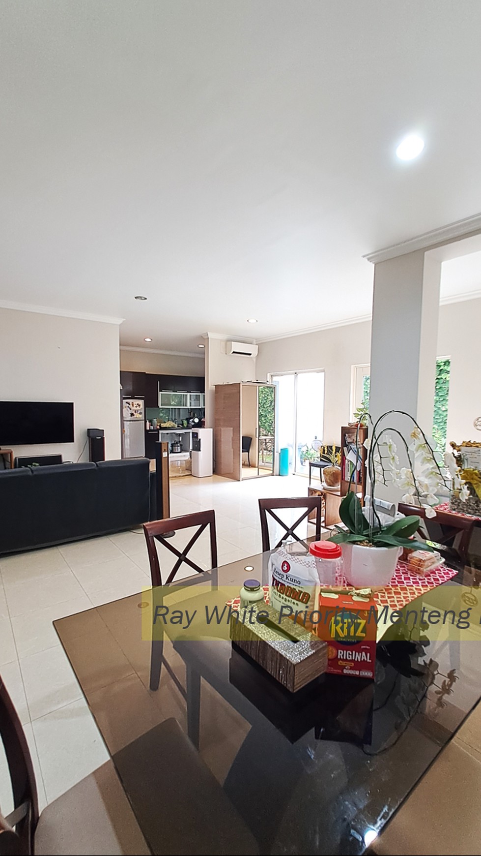 Rumah Fully Furnished Lokasi Strategis di Seberang Summarecon Mall Serpong, Gading Serpong, Tangsel