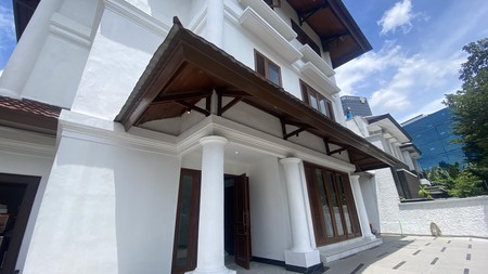 Big house and just renovated at kuningan area, jakarta selatan