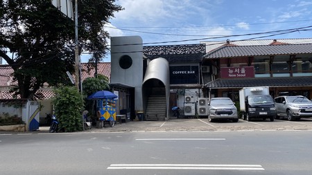 Ruang usaha ex Coffee shop di jalan wijaya, kebayoran baru, jakarta selatan