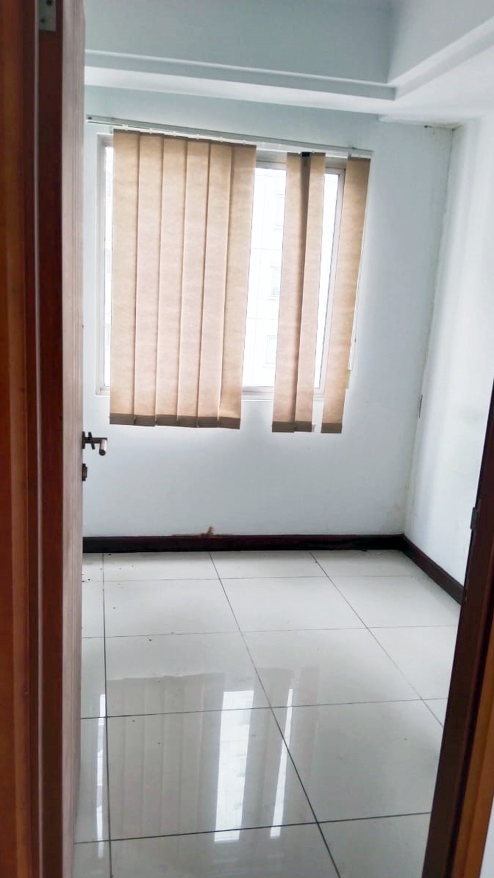 Apartemen Waterplace 3 BR, View City & Jalan Raya, Kosongan - RI -