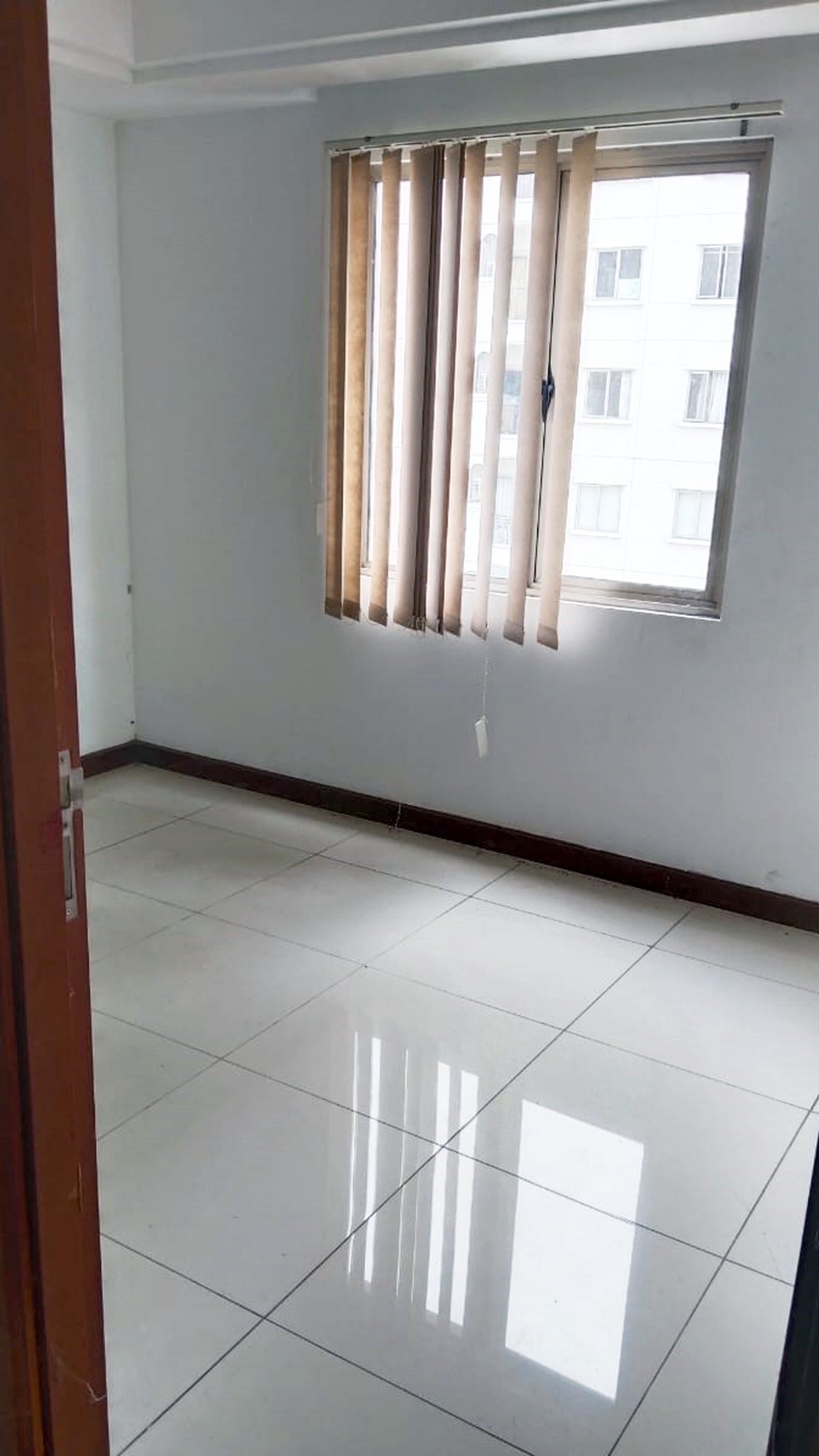 Apartemen Waterplace 3 BR, View City & Jalan Raya, Kosongan - RI -