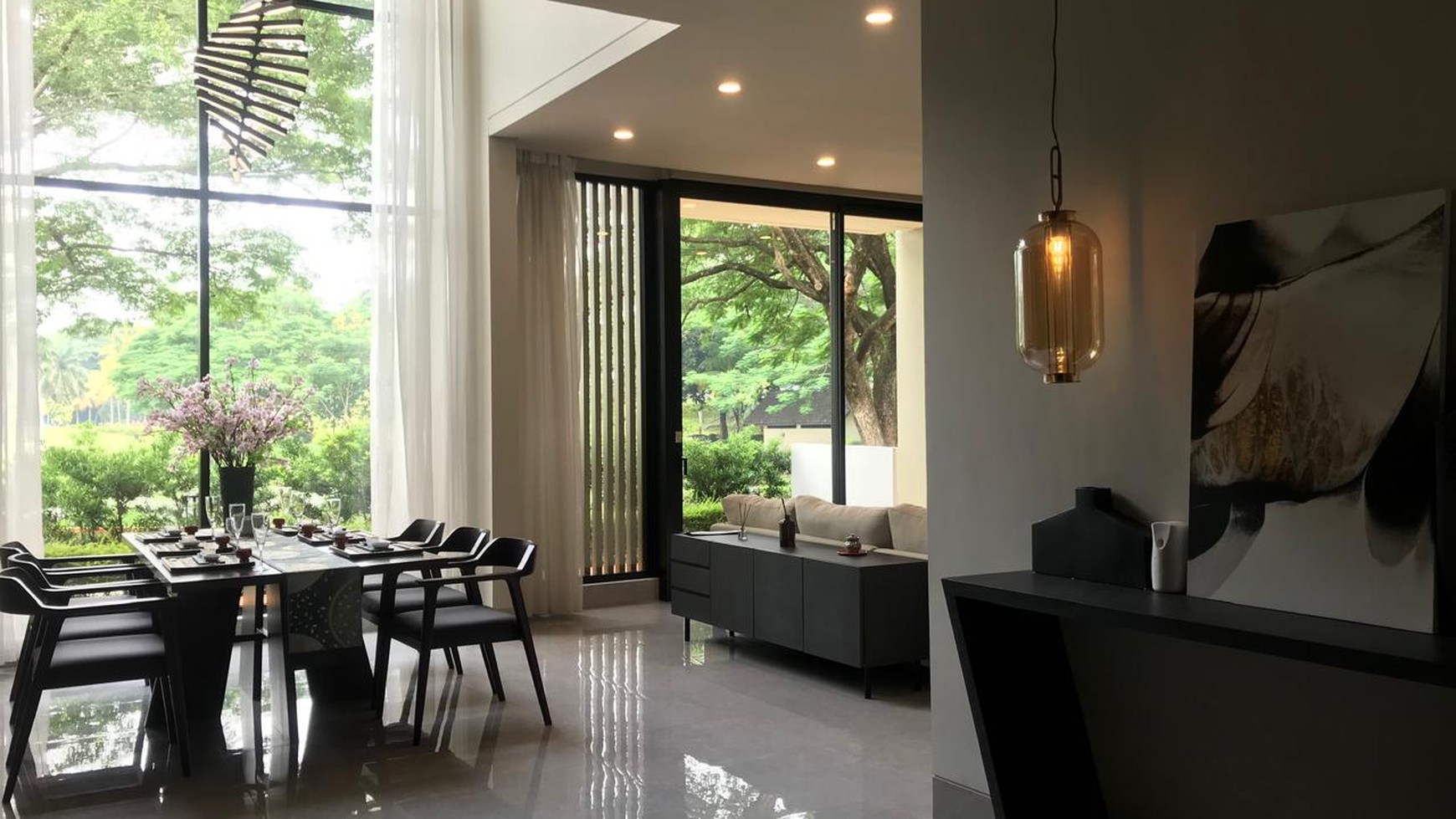 Rumah Paradiso Golf Villas Type Himawari dengan  gaya  elegan dan luar biasa Jababeka