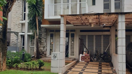 Rumah Minimalis di Palm Residence, Summarecon Bekasi