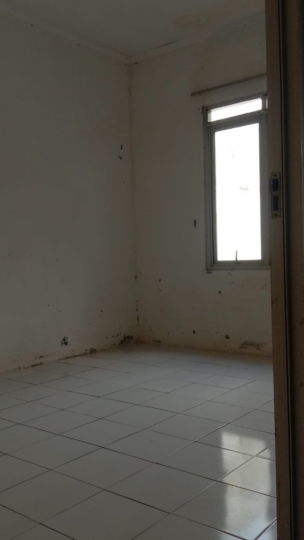 Dijual Rumah Bagus siap huni Di Bukit Hijau Karawaci 