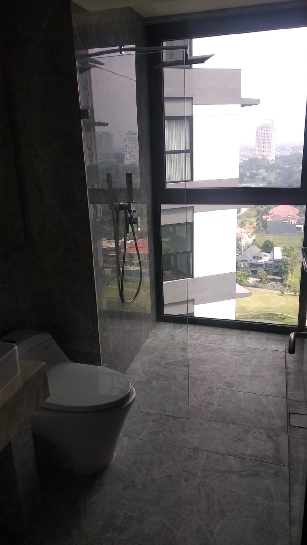 1059. Dijual Apartemen GRAHA Golf Unit Arion Surabaya Barat