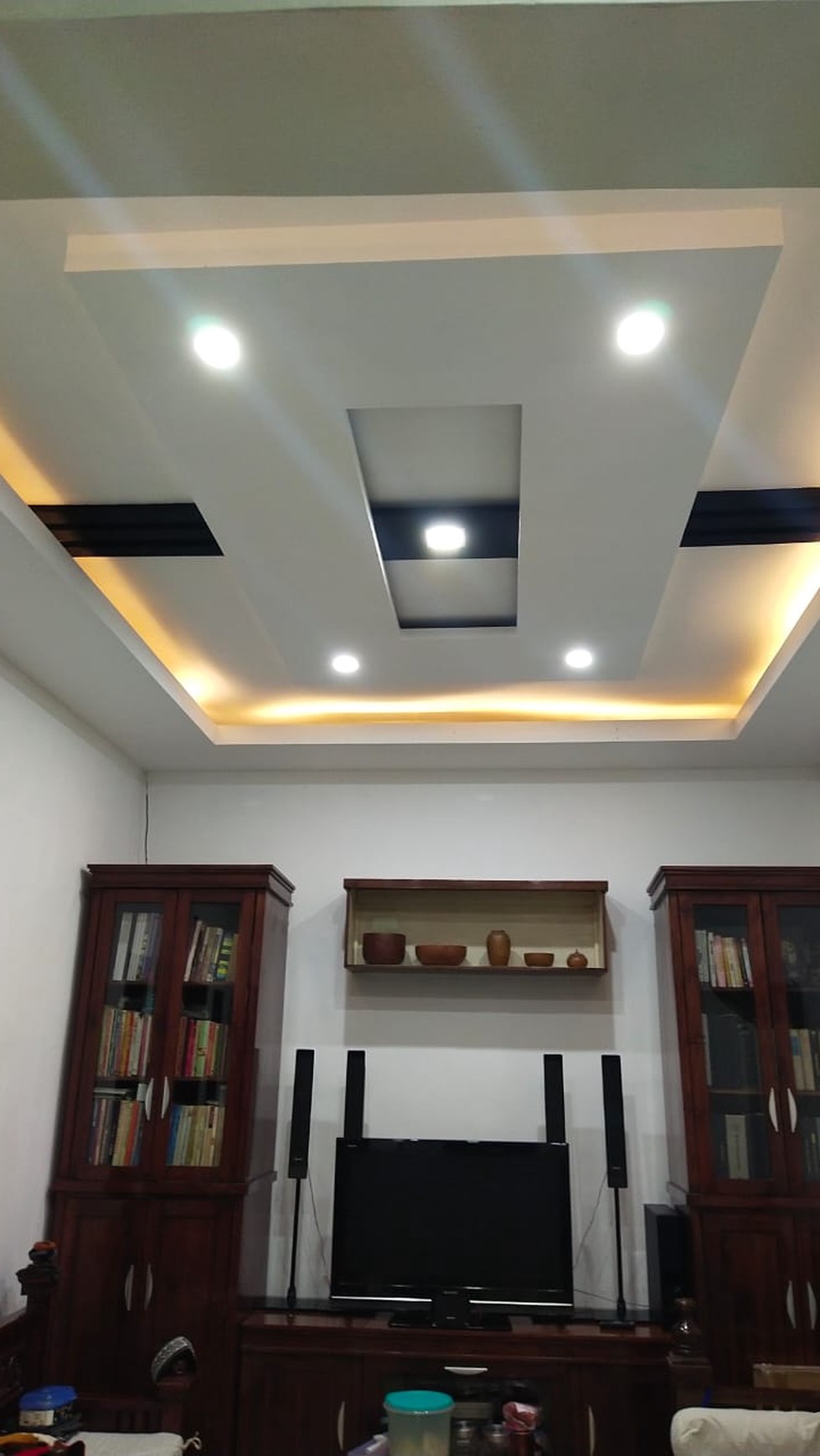 1063. Rumah Mewah Bumi Gedangan Indah, Karangbong, Gedangan, Sidoarjo