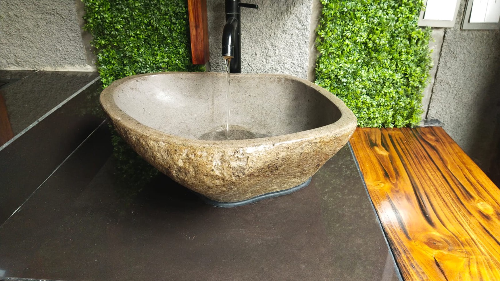 1063. Rumah Mewah Bumi Gedangan Indah, Karangbong, Gedangan, Sidoarjo