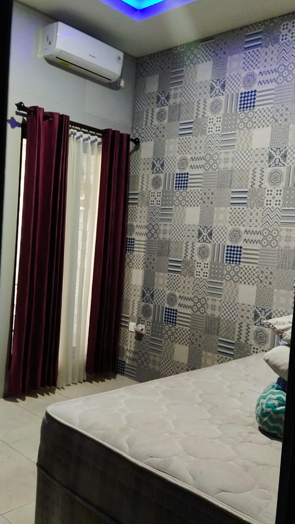 1063. Rumah Mewah Bumi Gedangan Indah, Karangbong, Gedangan, Sidoarjo