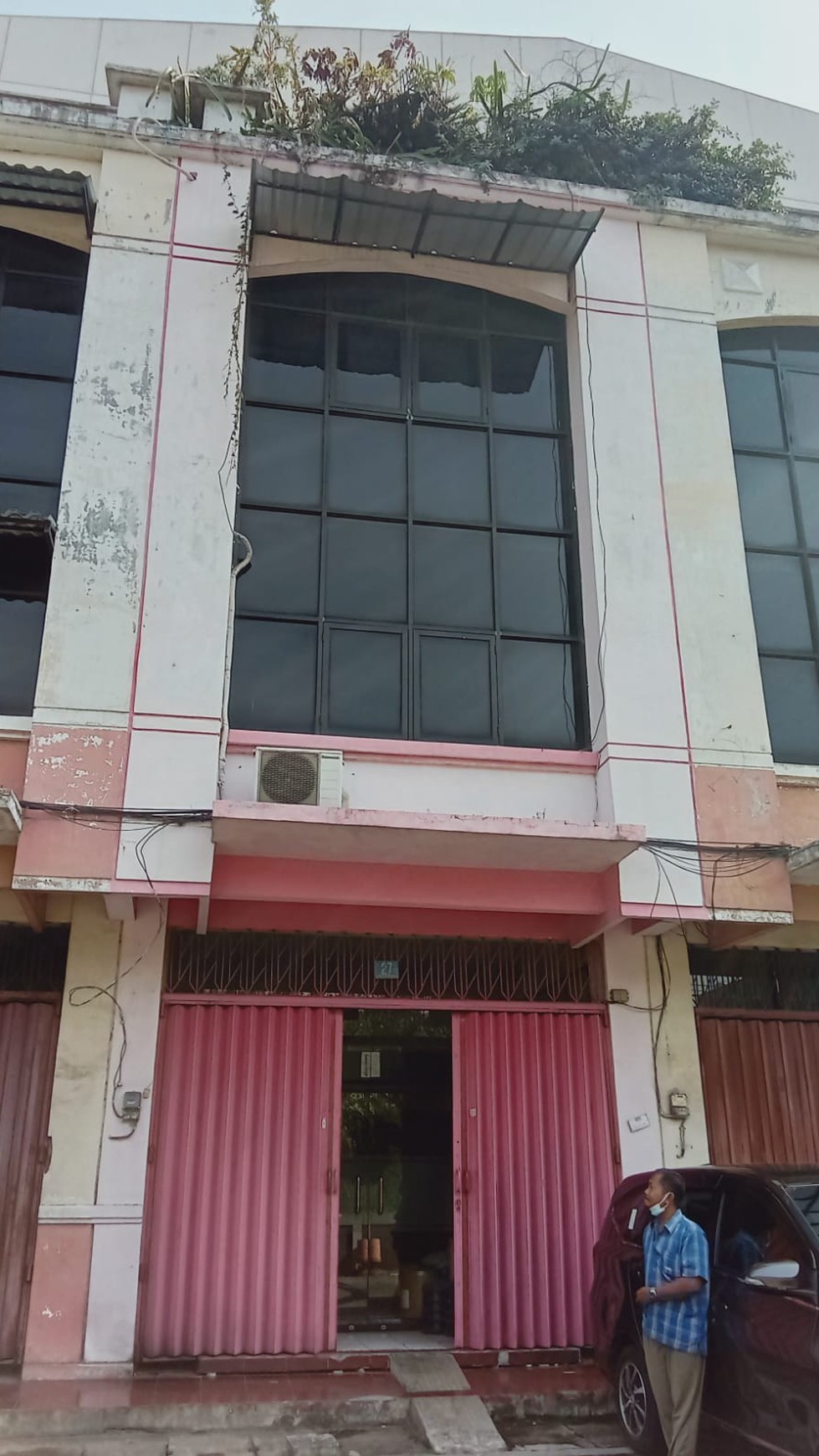 1081. Dijual Ruko Makmur Square Rungkut