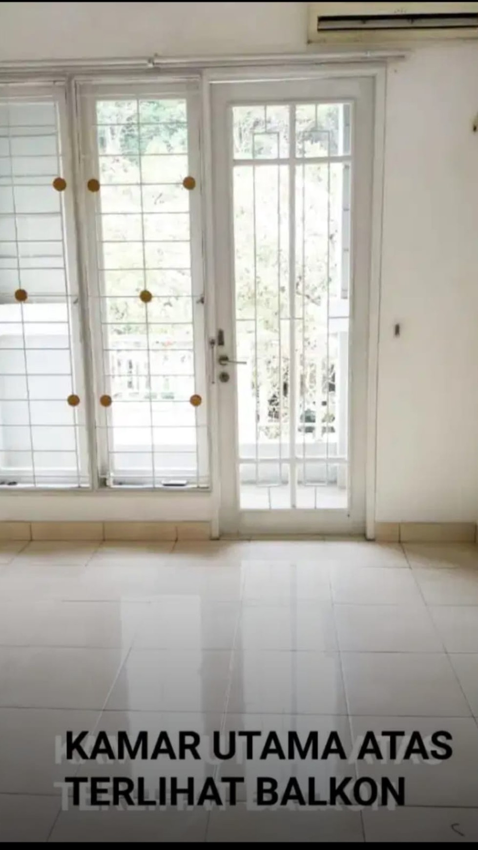 Rumah rapi di The Green