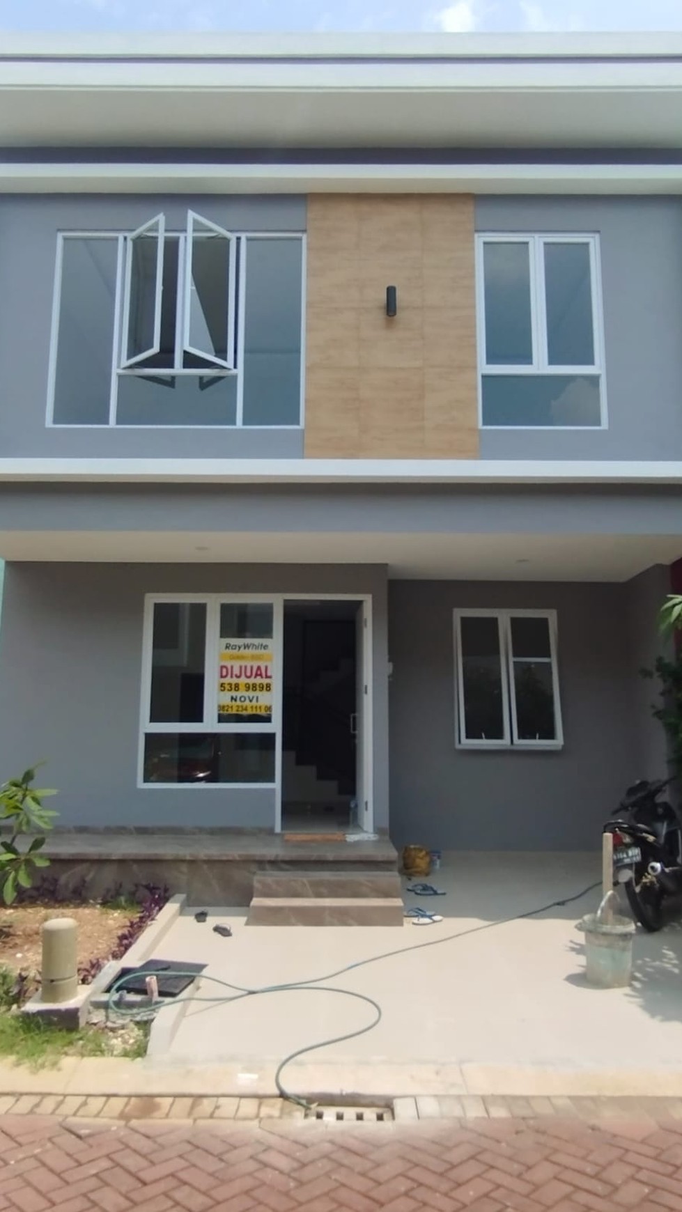 Gading Serpong Malibu Village Jl. Fernhil Tangerang Banten