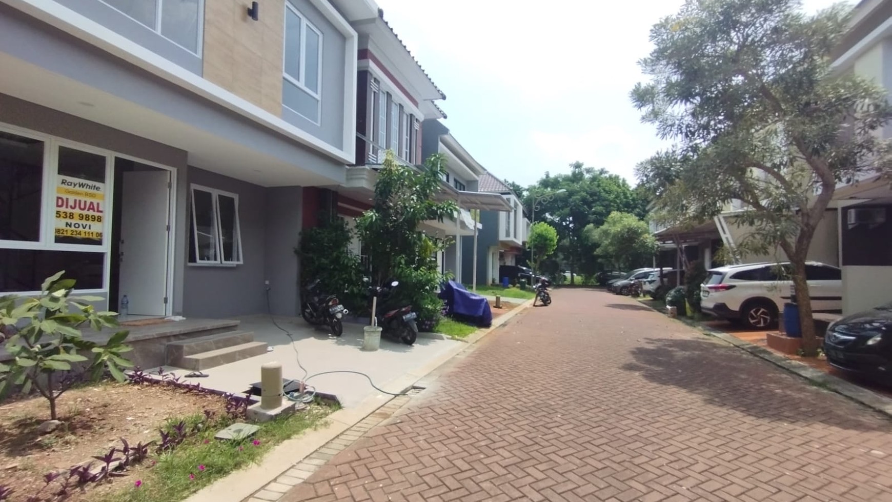 jual cepat rumah 2 lantai rapih siap huni strategis, harga nego malibu village cluster fernhil gading serpong