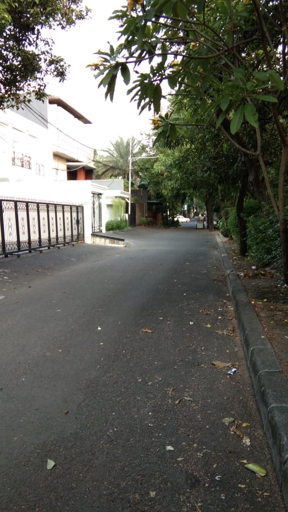 DIJUAL RUMAH JALAN DHARMAWANGSA KEBAYORAN BARU JAKARTA SELATAN 