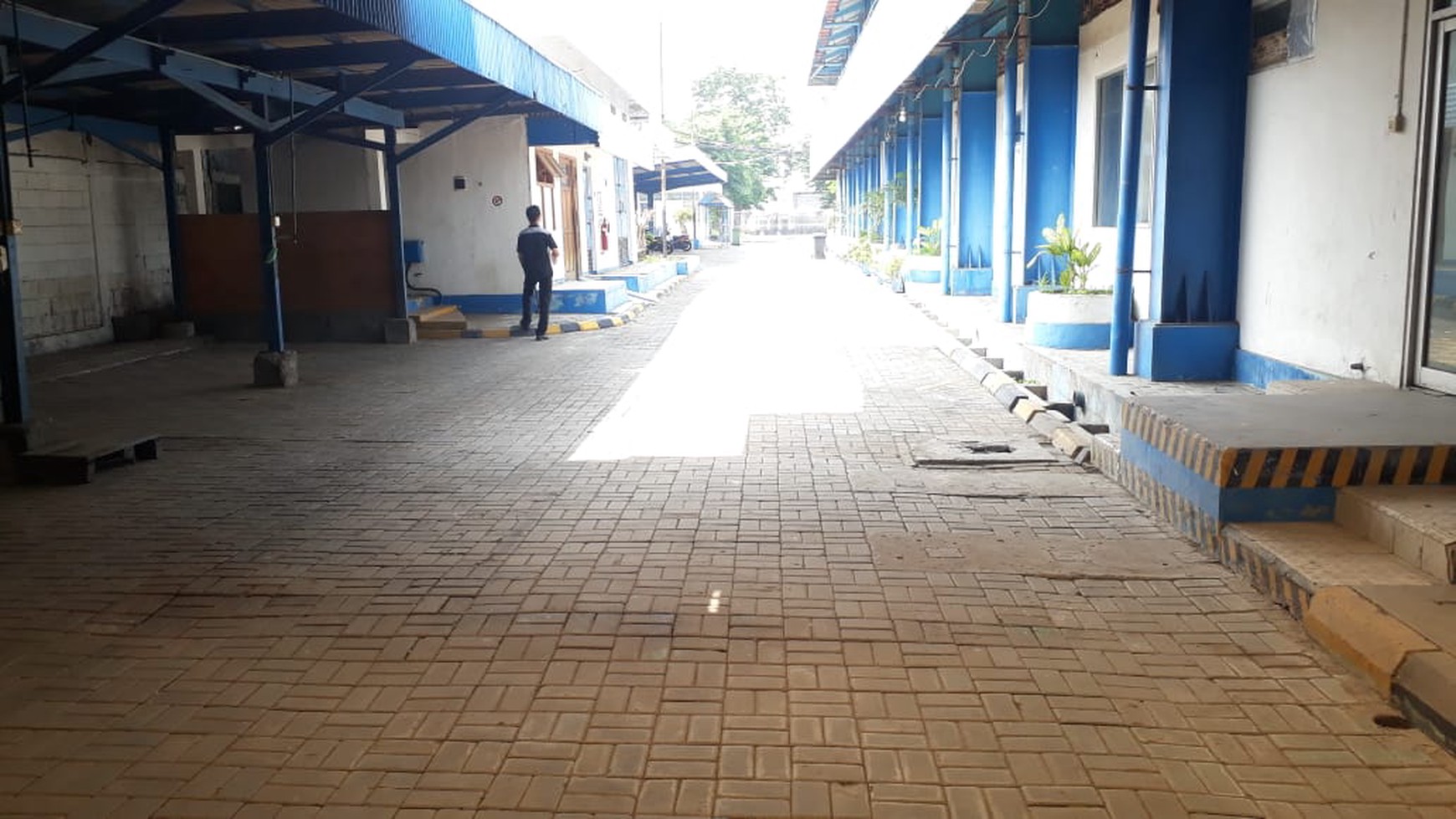 705. Gedung ex Pabrik di Rembang Industri II PIER Pasuruan