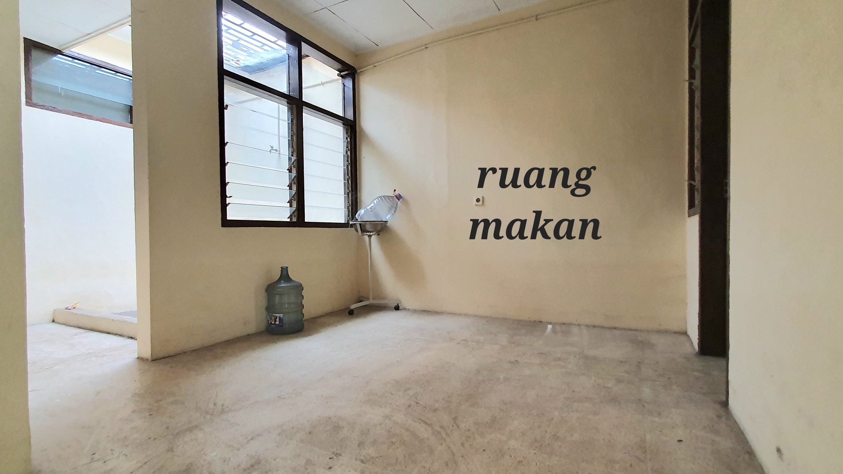 Rumah Bongo Raya, Kelapa Gading, Luas 8,5 x 20 = 170 m². Teduh dan nyaman. Akses mudah ke Arteri maupun Boulevard Raya Kelapa Gading