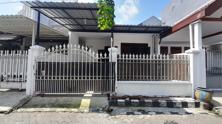 Rumah Murah Strategis Simpang Darmo Permai Selatan Dekat Jalan Raya