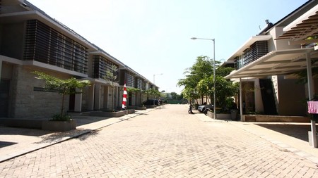 Rumah siap Huni Area Jakarta selatan , Jagakarsa akses dekat Cilandak 
