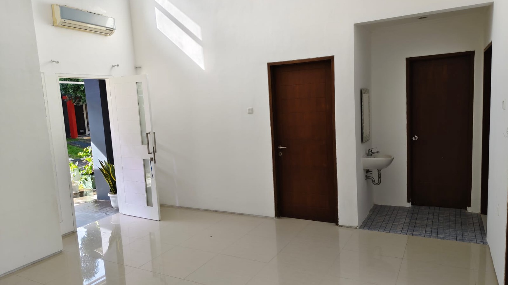 Rumah Minimalis Bintaro Jaya dengan Hunian Asri @Bintaro Sektor 9