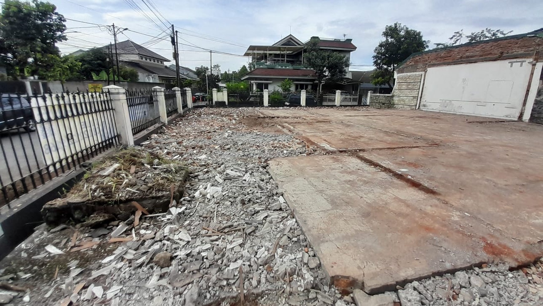 Tanah Luas di Permata Indah Holis Bojongraya Caringin Cijerah Bandung