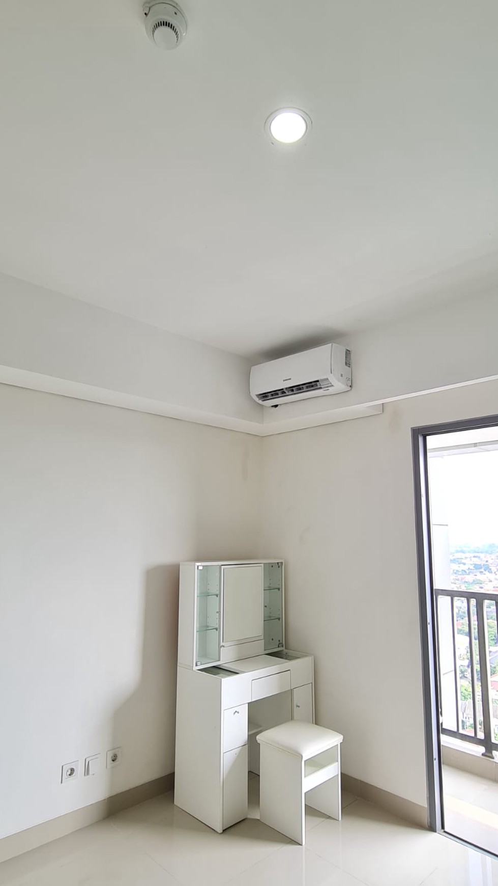 Apart Siap Huni Di Apart Embarcadero Pondok Aren Kota Tangerang Selatan