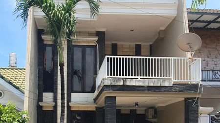 Dijual Rumah 2 Lantai  + Balkony ATAS Luas  Villa Valensia-Pakuwon Indah (Surabaya Barat) Fresh Cantik Terawat