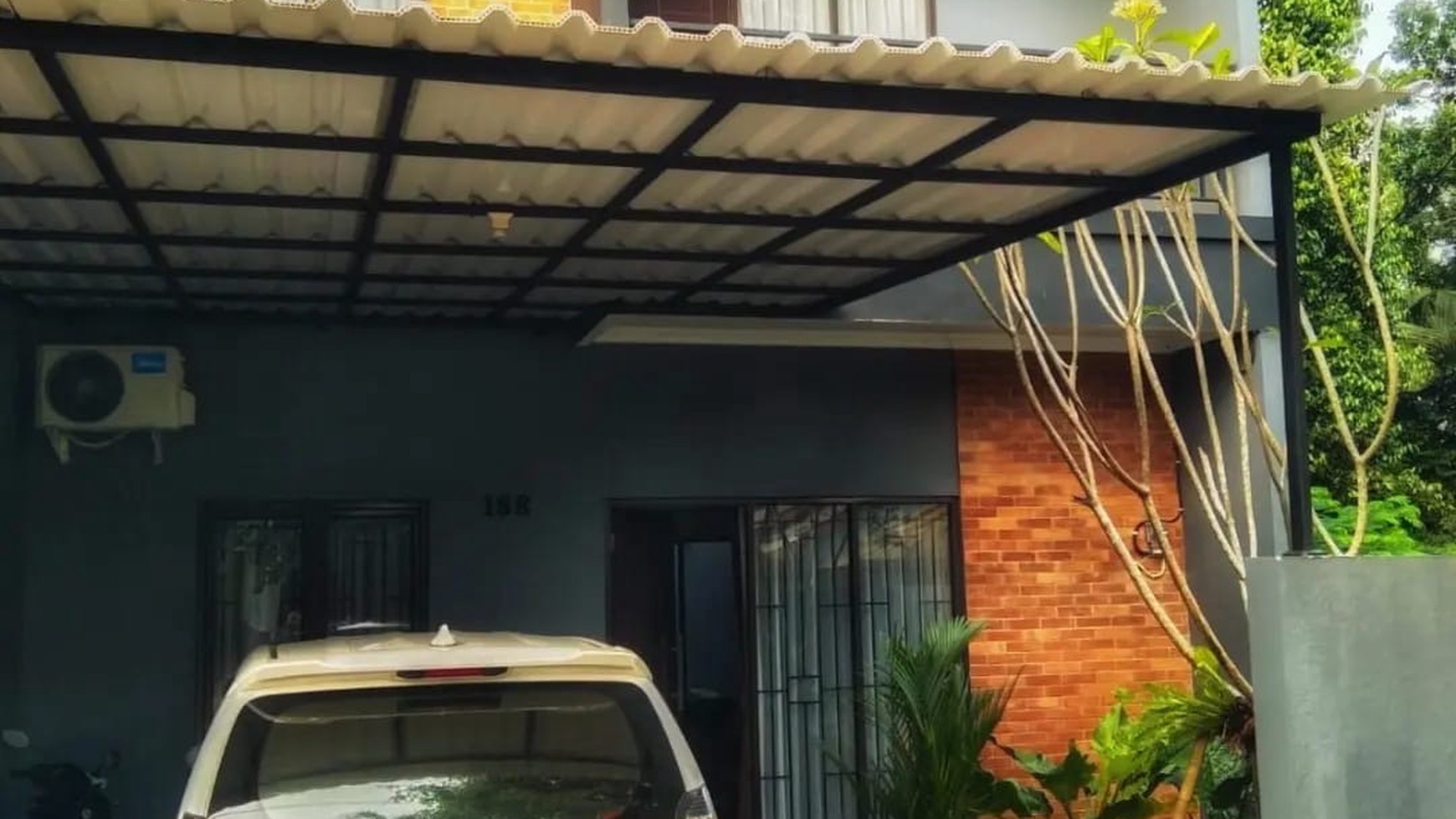 Rumah lantai 2 di Parigi Sekitar Bintaro 