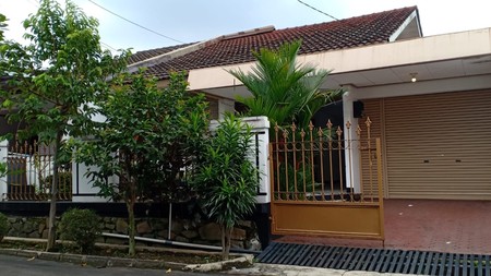 Rumah Bagus Terawat di Permata Indah, Bandung