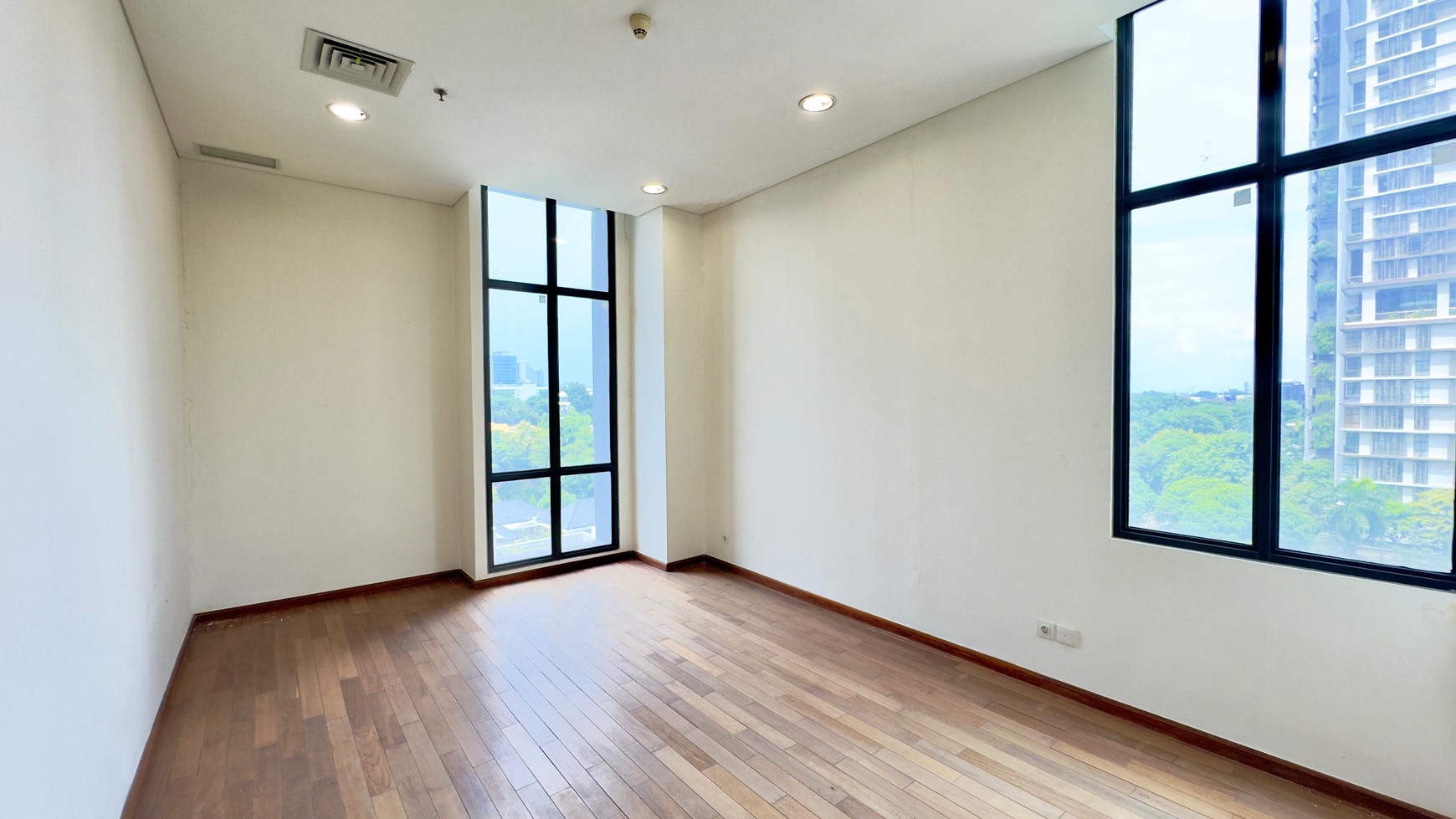 For Sale Senopati Penthouse Apartment, South Jakarta