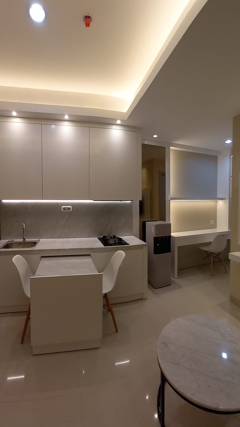 Disewakan Unit One Bedroom Apartemen Grand Sungkono Lagoon Dekat Tol Satelit dan Lave Mall Surabaya