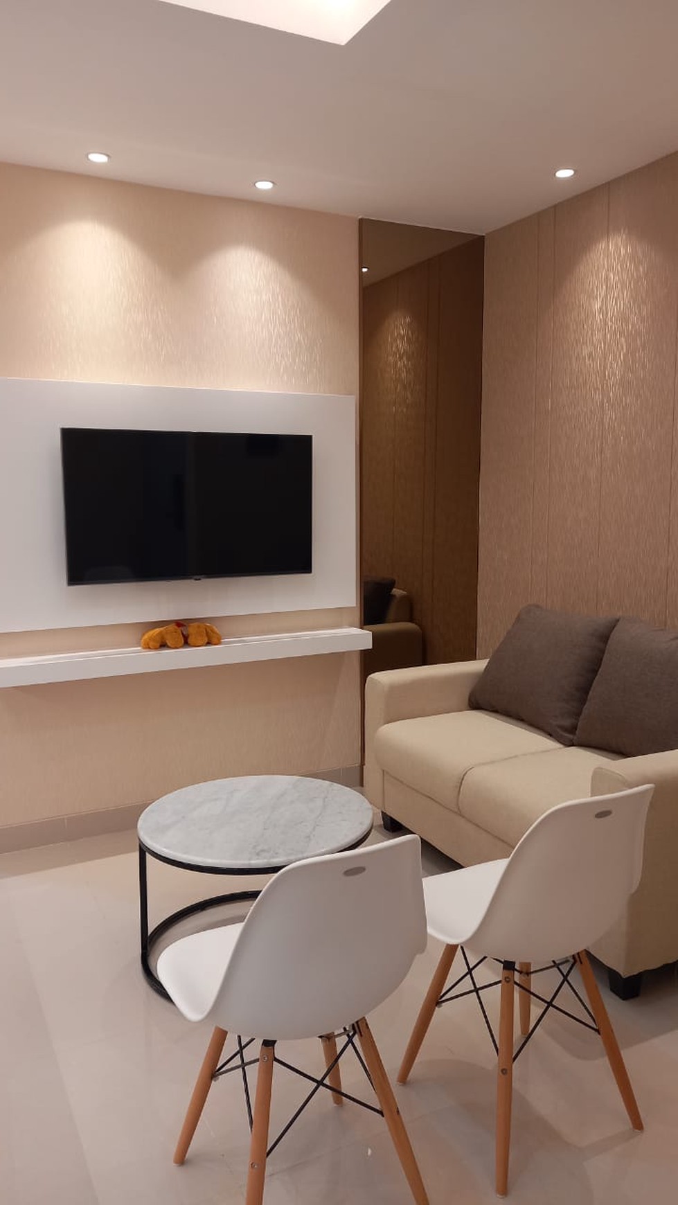 Disewakan Unit One Bedroom Apartemen Grand Sungkono Lagoon Dekat Tol Satelit dan Lave Mall Surabaya