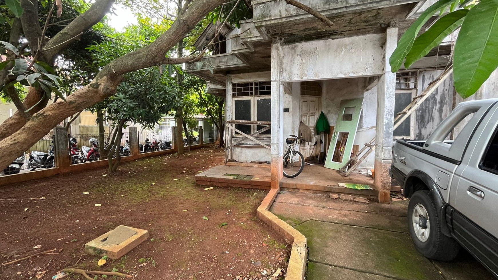 Rumah Hitung Tanah Di Cendana Loka Graha Raya Bintaro Jaya