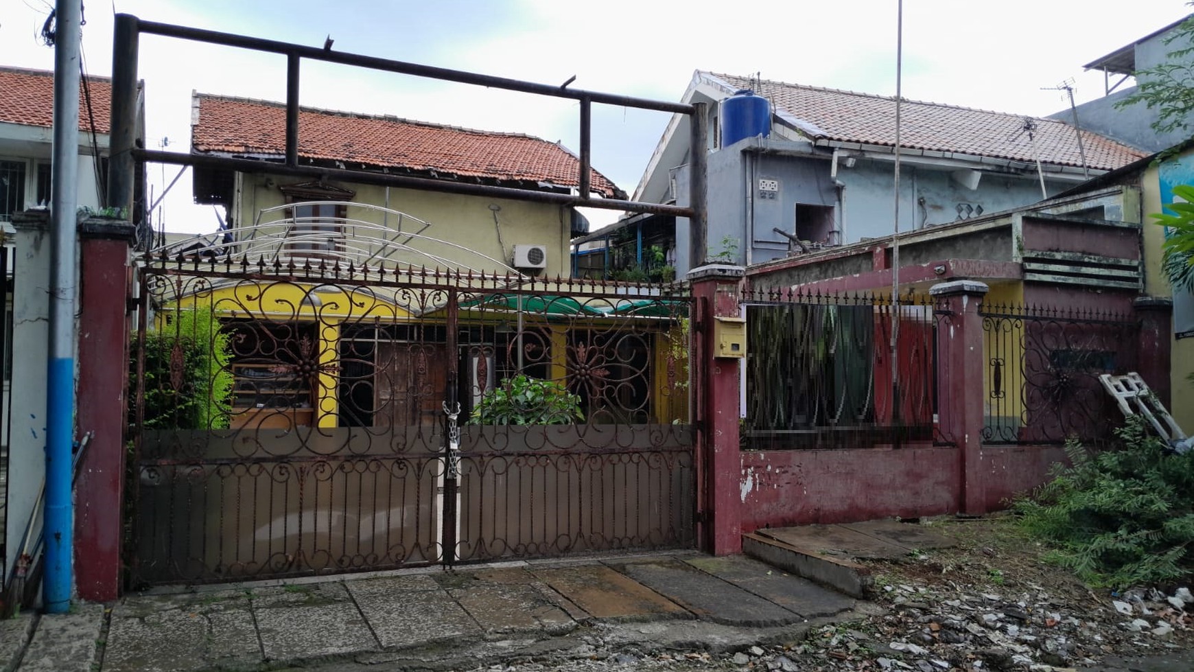 Rumah tua di Jakarta Timur