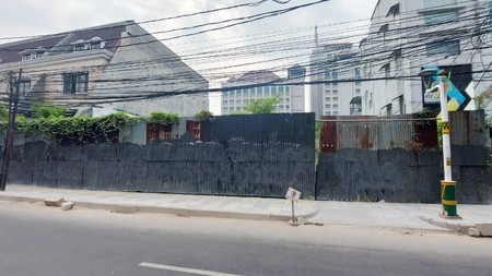 Rumah di Wijaya Kebayoran Baru strategis pinggir jalan besar, Jakarta Selatan