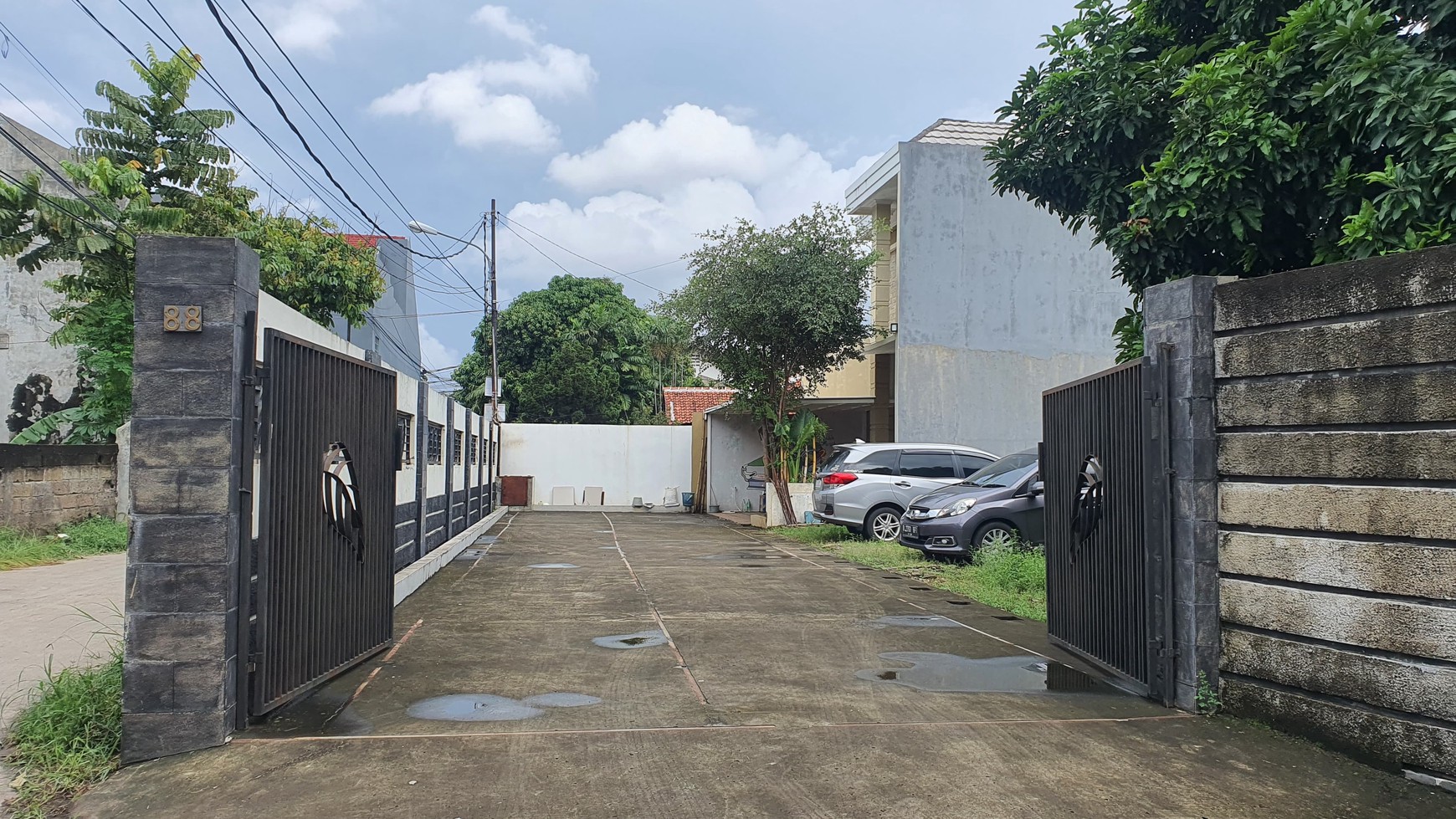 Rumah 2 Lantai Minimalis 3KT di Jatiwaringin Dekat Tol Pondok Gede Bekasi