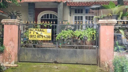 Rumah dengan lahan luas di Bukit Permai Cibubur