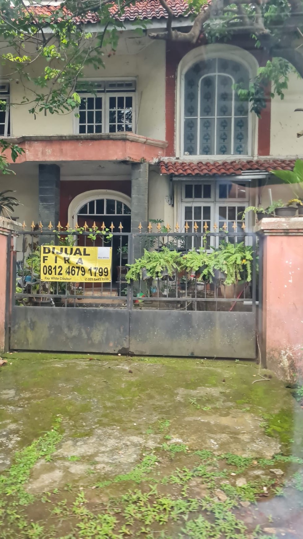 Rumah dengan lahan luas di Bukit Permai Cibubur