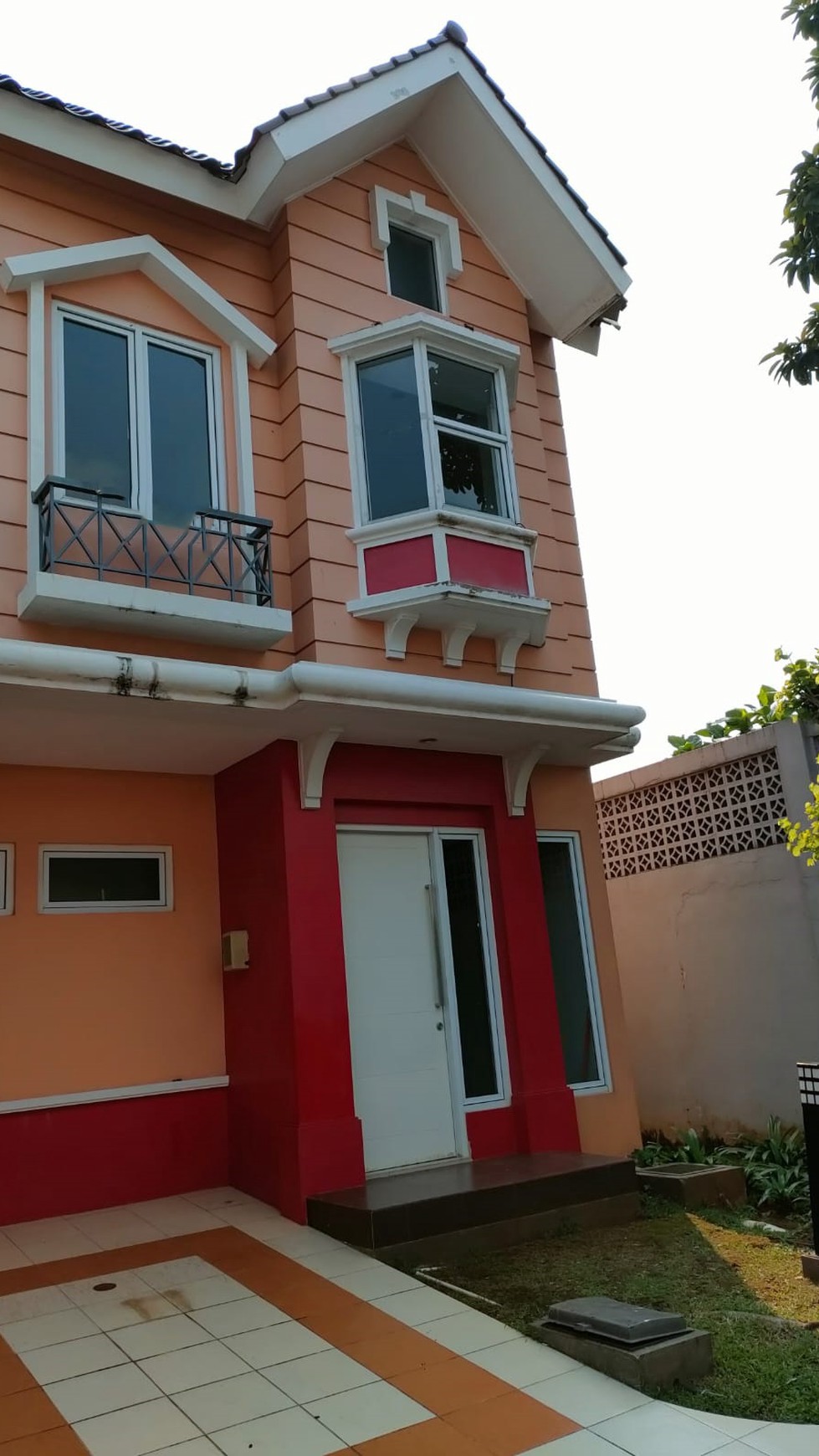 Rumah Minimalis Siap Huni dan Dalam Cluster Milano, Gading Serpong