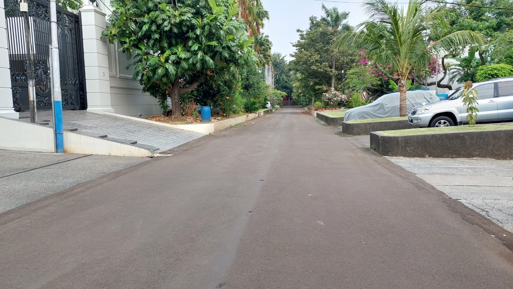 Rumah ASRI di Pasir Putih 900m2, Ancol Timur Jakarta Ada Kolam Renang