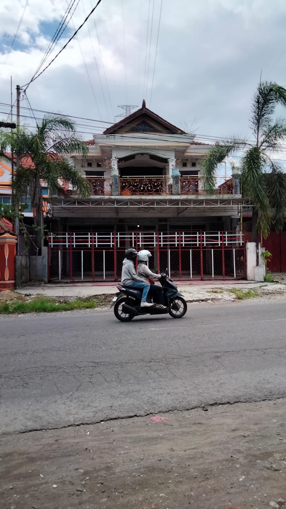 Tanah & Bangunan 2 Lantai Cocok Untuk Usaha Lokasi Ngoto Sewon Bantul