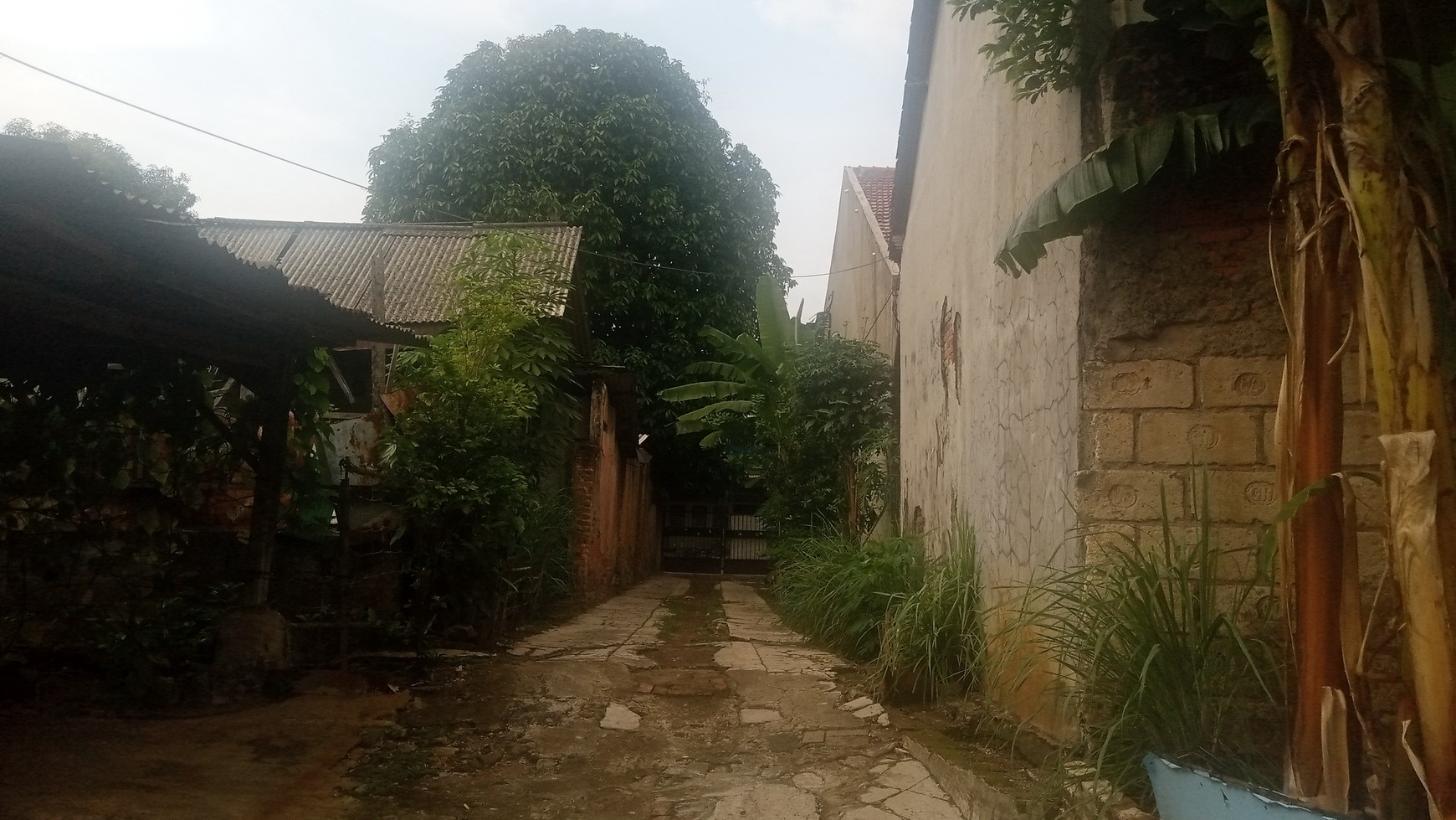 Rumah Komersial Pinggir Jalan di KH Abdullah Syafei 