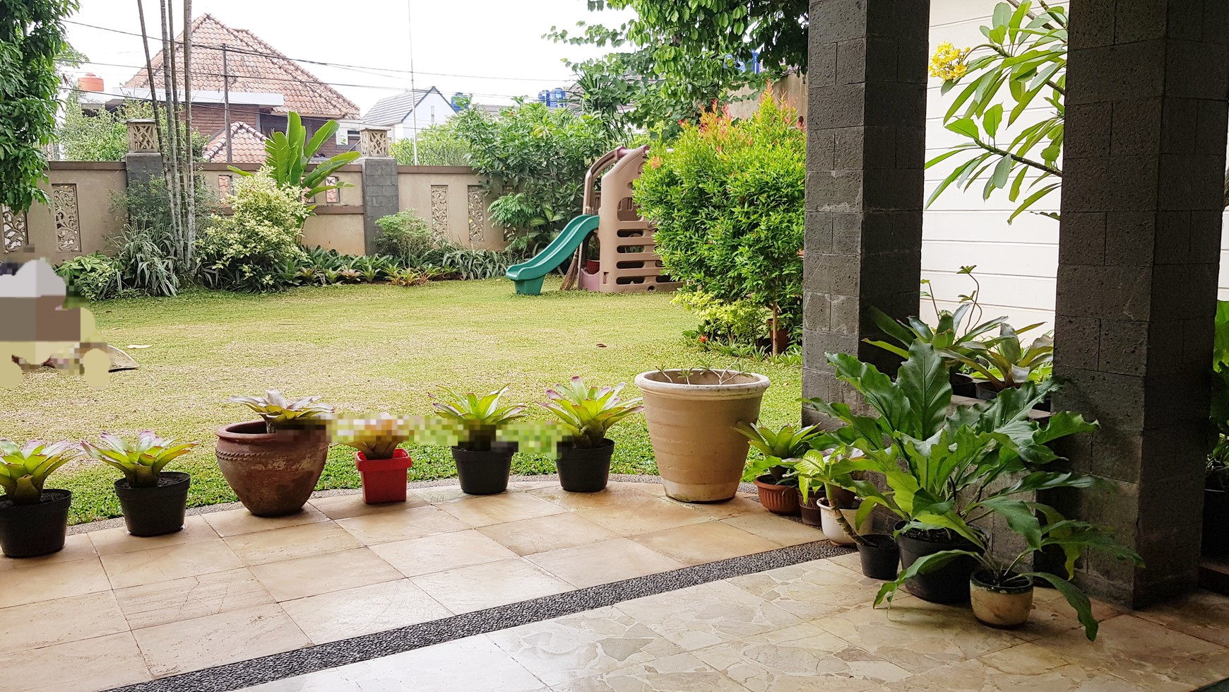 Rumah cantik siap huni area Jagakarsa.