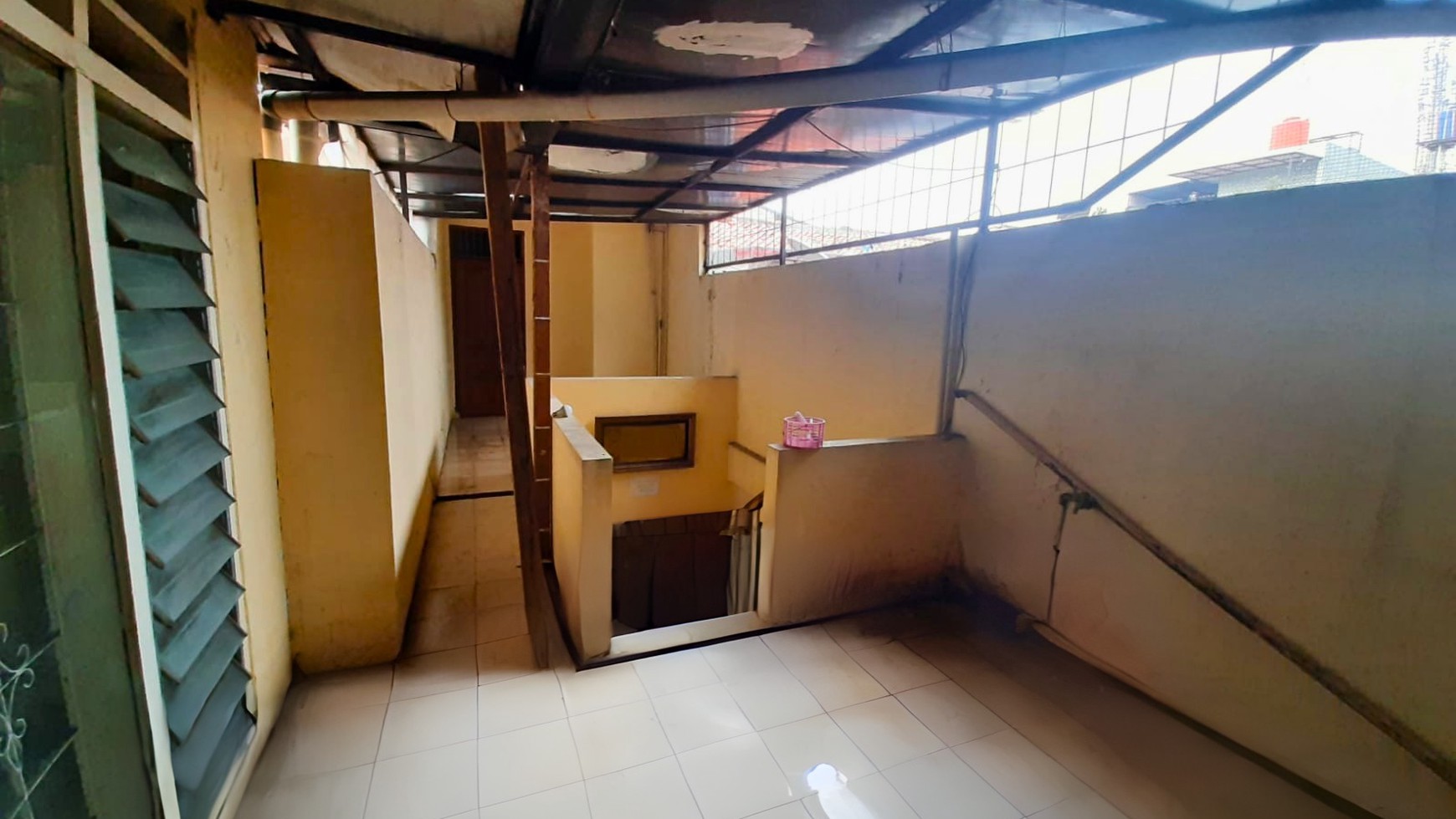 Jual Rumah Murah Sangat Dekat Permata Hijau