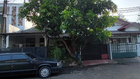 Rumah siap huni di Bintaro sektor 9