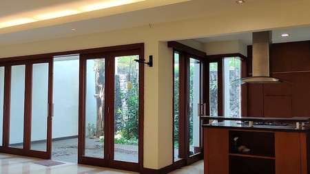 Rumah Lokasi  Favorite Dekat MRT Daerah Lebak Bulus Jakarta Selatan